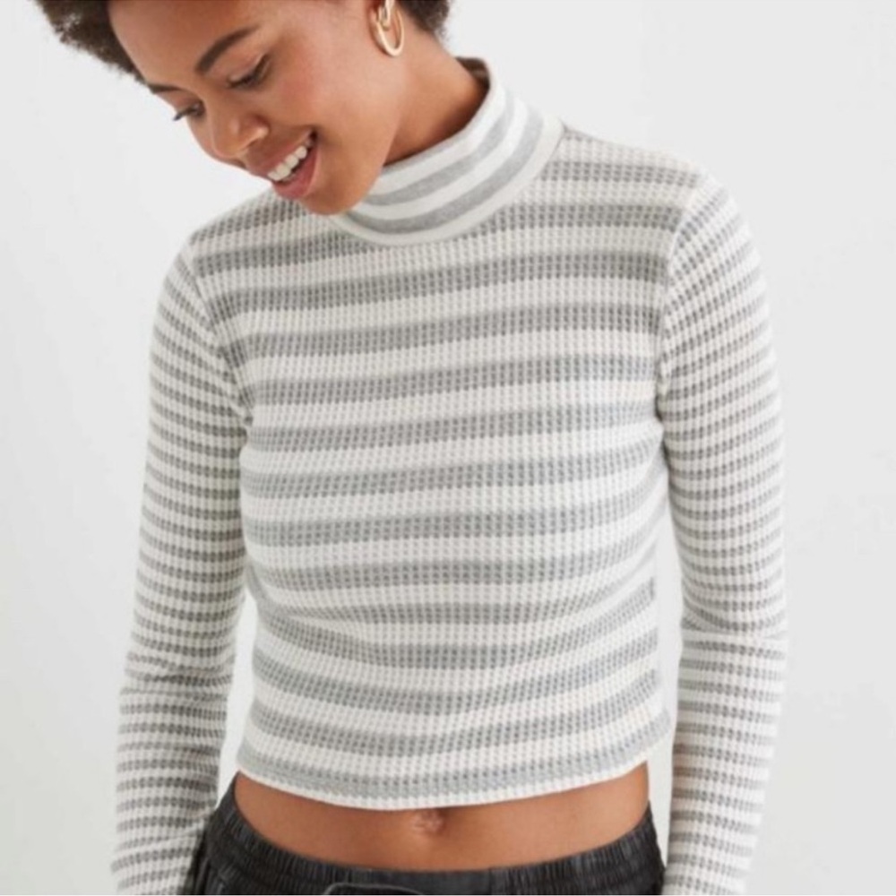 Aerie Cropped Long Sleeve Gray White Striped Waffle Knit Mock Neck Blouse Top